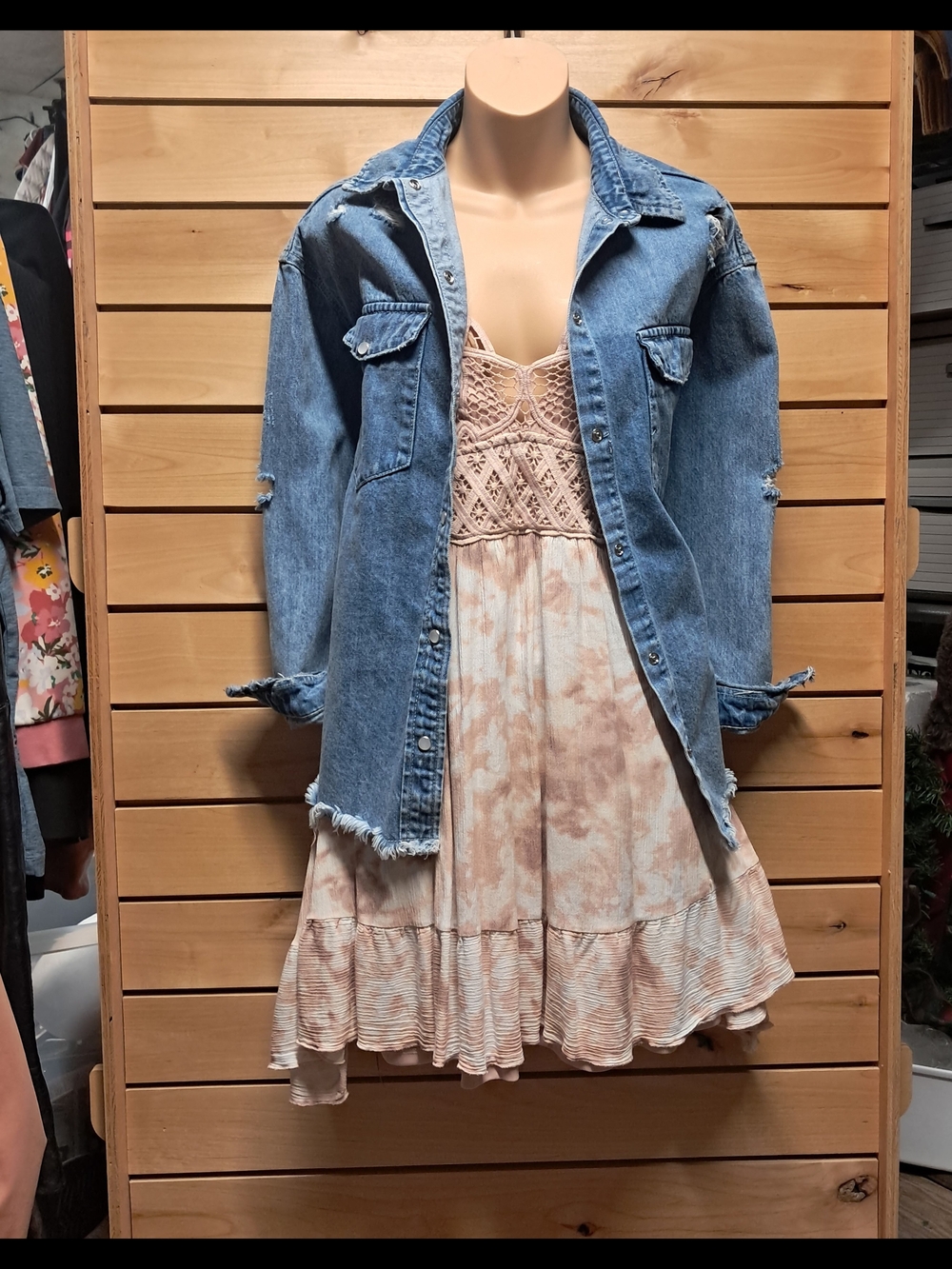 Bluivy Distressed Denim Shacket Size L - Picture 2 of 9